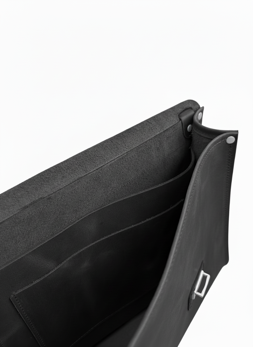 DEFF Design Premium Deri Evrak ve Laptop Çantası